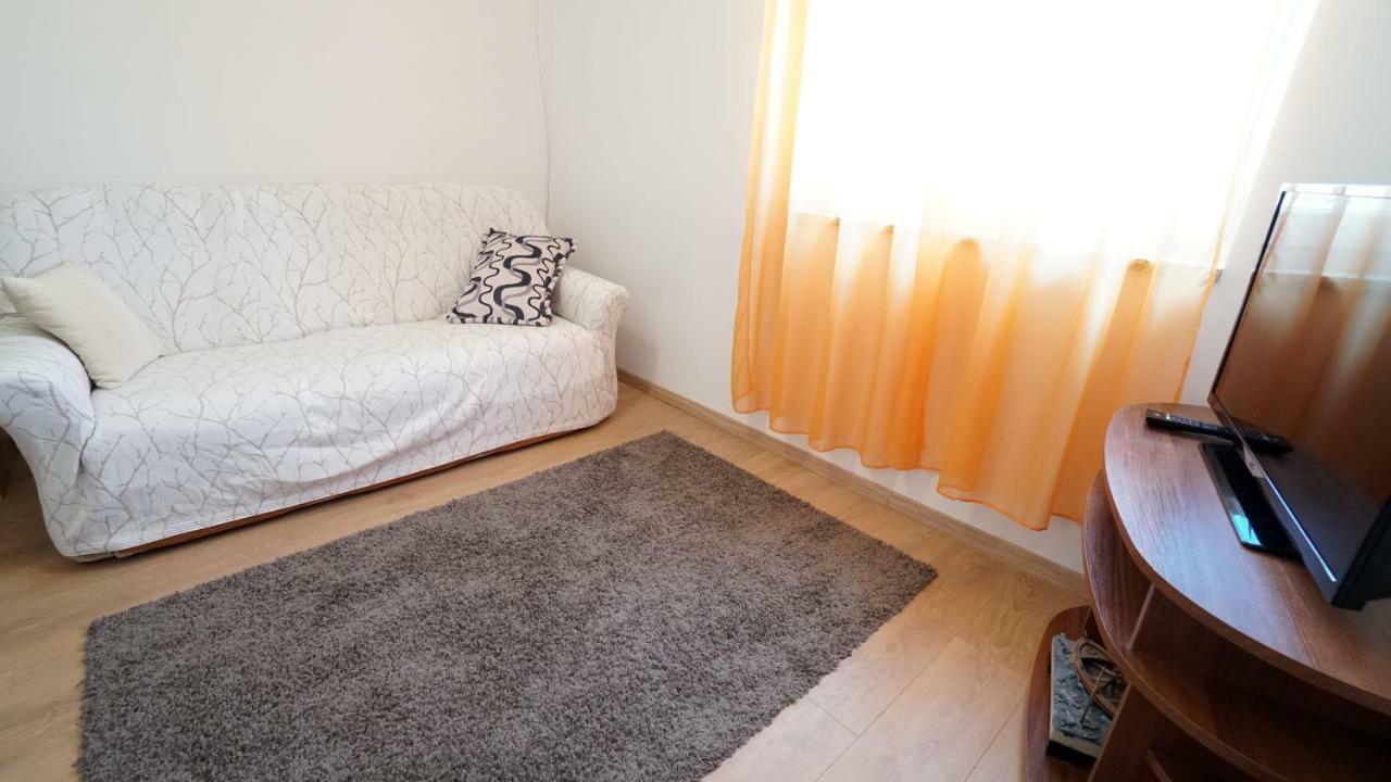 Apartment Ana Vinjerac Eksteriør bilde