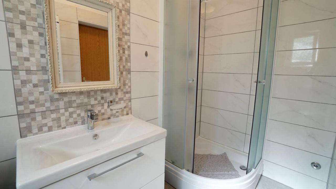 Apartment Ana Vinjerac Eksteriør bilde